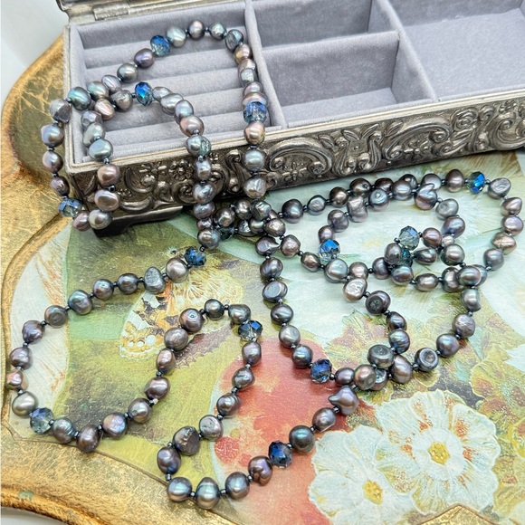 Vintage Peacock Pearl Necklace - Picture 14 of 16